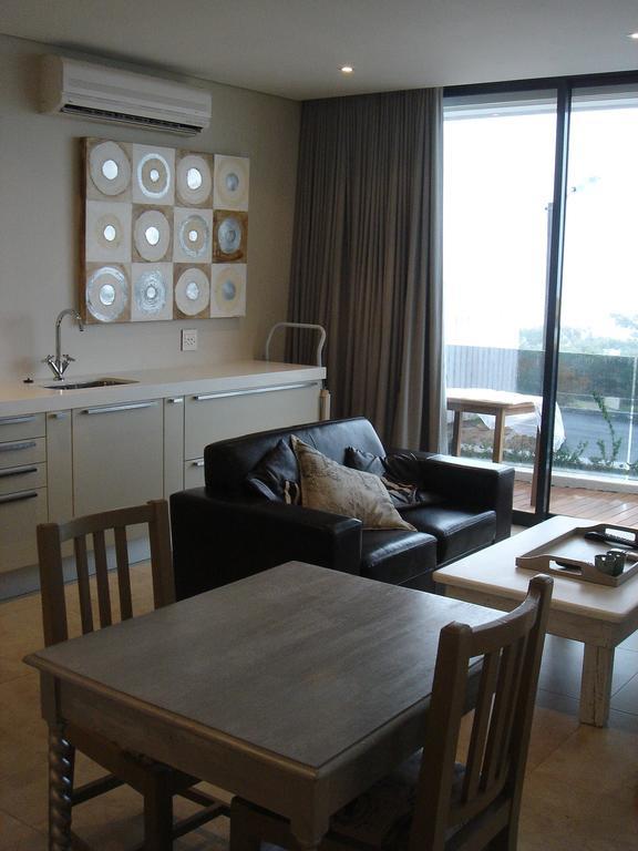 Apartment Camps Bay Studio - Studio Cape Town