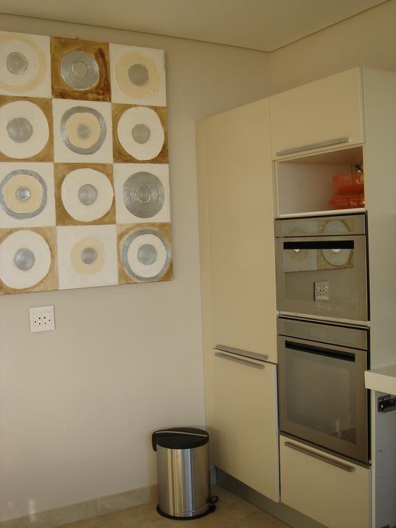 Camps Bay Studio - Studio Apartment *