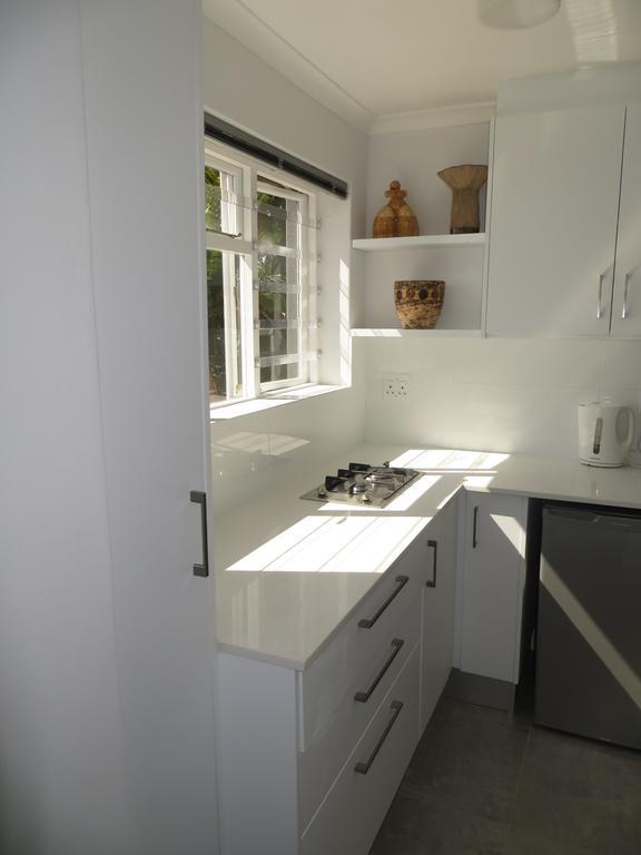 Apartment Camps Bay Studio - Studio Cape Town