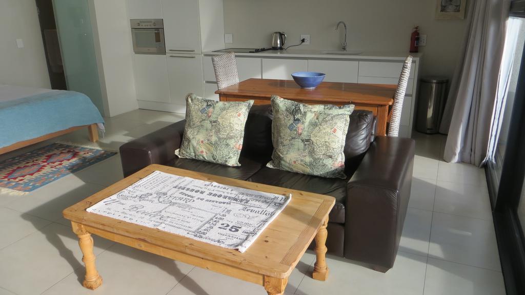 Apartment Camps Bay Studio - Studio Cape Town