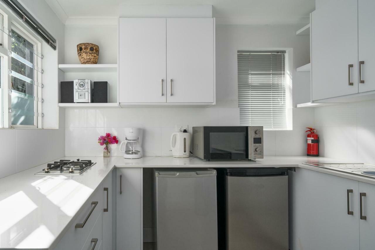 Camps Bay Studio - Studio Apartment *